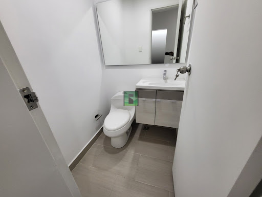 Casa en arriendo en Laureles, Medellín · foto 10 de 24