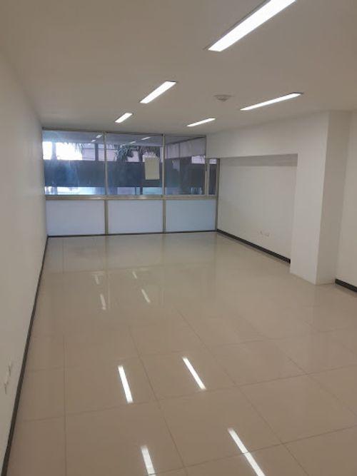 Oficina en arriendo en Panamericano, Bello, 37 m² · foto 4 de 5
