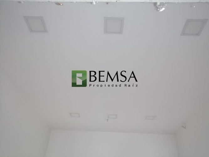 Local en arriendo en Boston, Medellín, 20 m² · foto 4 de 5