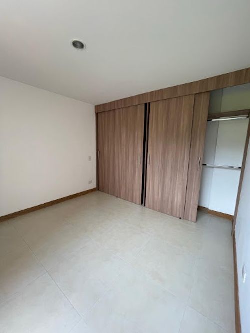Apartamento de 2 alcobas en venta en Rionegro, 60 m² · foto 4 de 14
