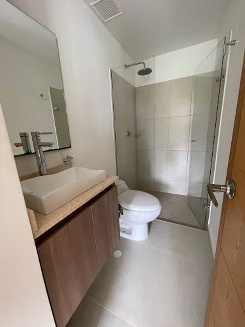 Apartamento de 2 alcobas en venta en Rionegro, 60 m² · foto 10 de 14