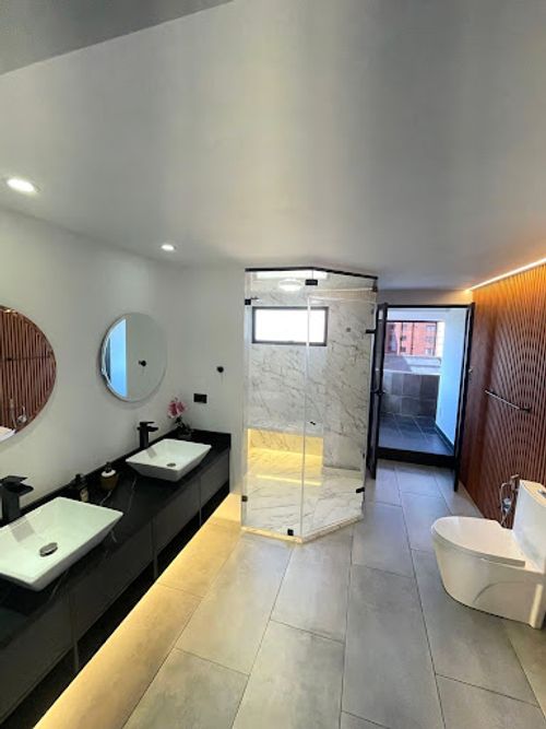 Apartamento de 3 alcobas en venta en Transversal Inferior, Medellín, 226 m² · foto 3 de 16
