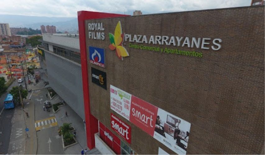 Local en venta en Glorieta Pilsen, Itagüí, 90 m² · foto 2 de 9