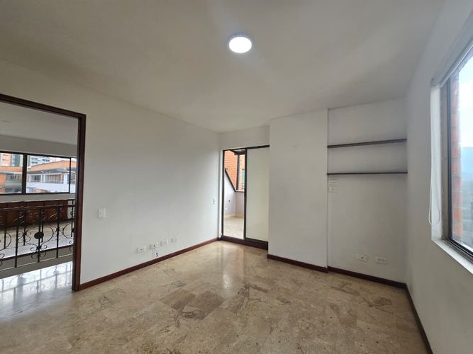 Apartamento de 3 alcobas en venta en Belén, Medellín, 187 m² · foto 18 de 20