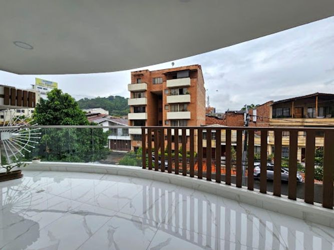 Apartamento de 3 alcobas en venta en Conquistadores, Medellín, 134 m² · foto 11 de 17