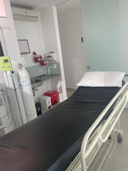 Consultorio en arriendo en Los Naranjos, Medellín, 210 m² · foto 19 de 24