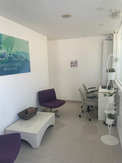 Consultorio en arriendo en Los Naranjos, Medellín, 210 m² · foto 22 de 24