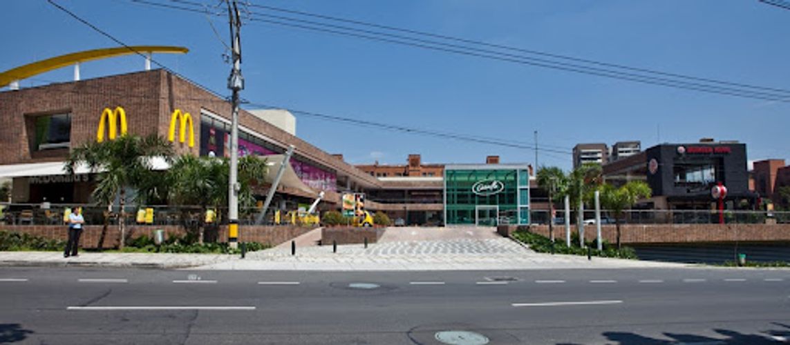 Local en venta en Los Naranjos, Medellín, 4122 m² · foto 17 de 19