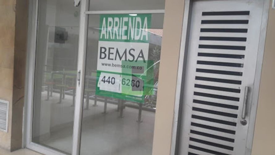 Local en venta en La Candelaria, Medellín, 18 m² · foto 2 de 6