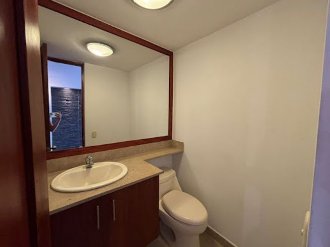 Apartamento de 2 alcobas en arriendo en Castropol, Medellín, 110 m² · foto 14 de 24