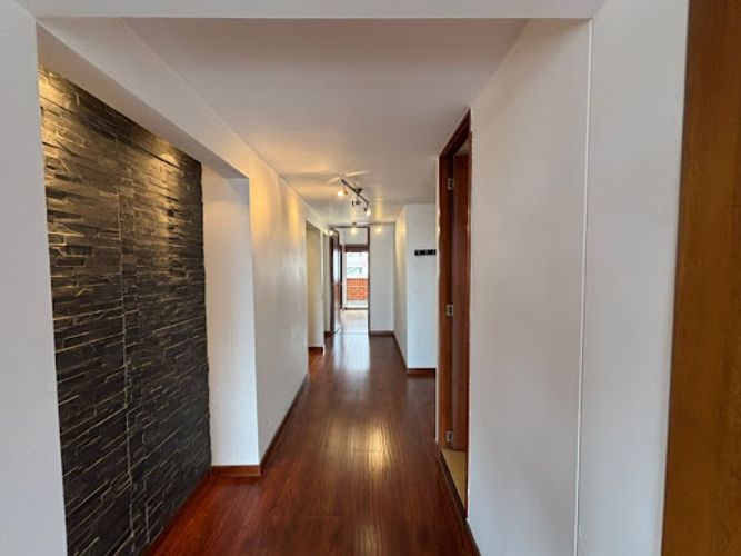 Apartamento de 2 alcobas en arriendo en Castropol, Medellín, 110 m² · foto 16 de 24