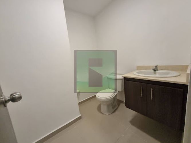 Oficina en arriendo en Panamericano, Bello, 55 m² · foto 4 de 4