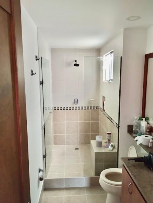 Casa de 4 alcobas en venta en Loma Benedictinos, Envigado, 232 m² · foto 7 de 16