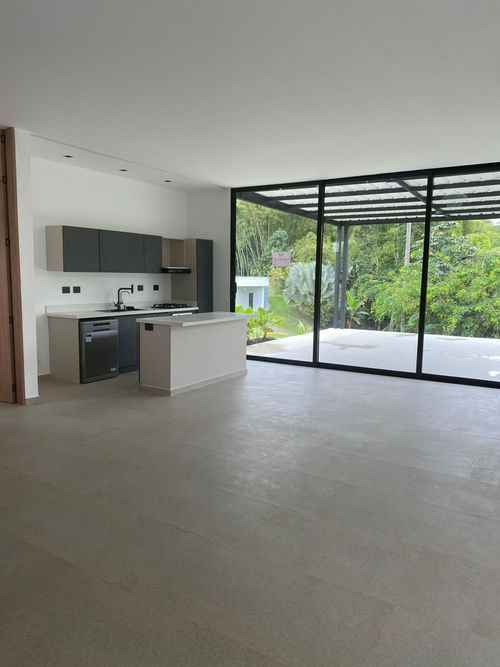 Casa de 3 alcobas en venta en Cerritos, Pereira, 1650 m² · foto 3 de 18