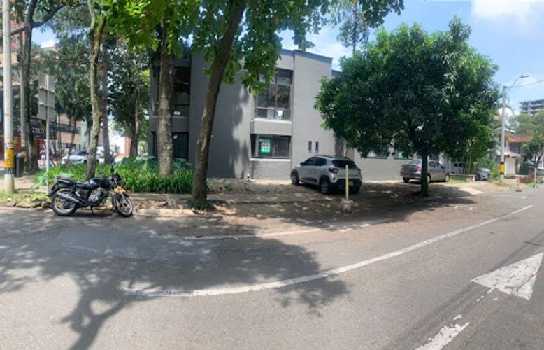 Casa de 3 alcobas en venta en La Aguacatala, Medellín, 590 m² · foto 10 de 24