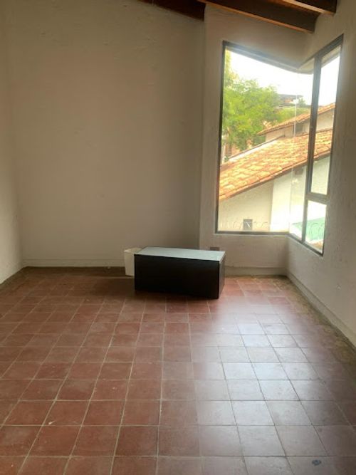 Casa de 3 alcobas en venta en La Aguacatala, Medellín, 590 m² · foto 17 de 24