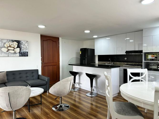 Apartamento de 3 alcobas en venta en El Poblado, Medellín, 88 m² · foto 8 de 17