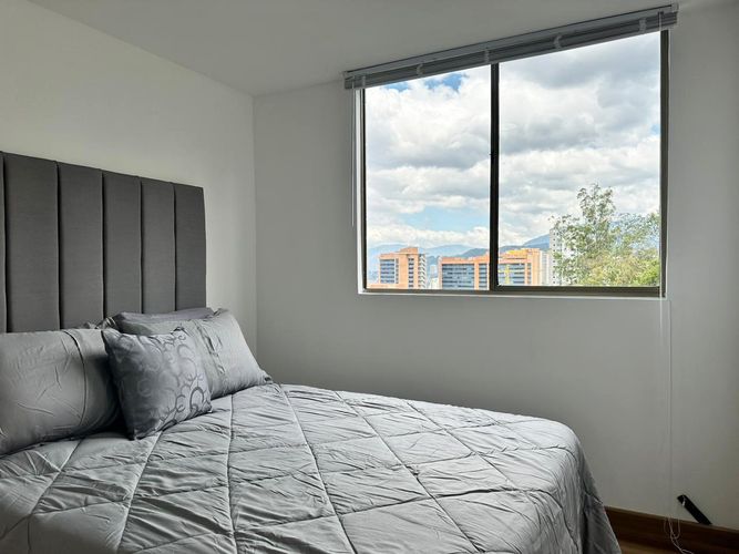 Apartamento de 3 alcobas en venta en El Poblado, Medellín, 88 m² · foto 13 de 17