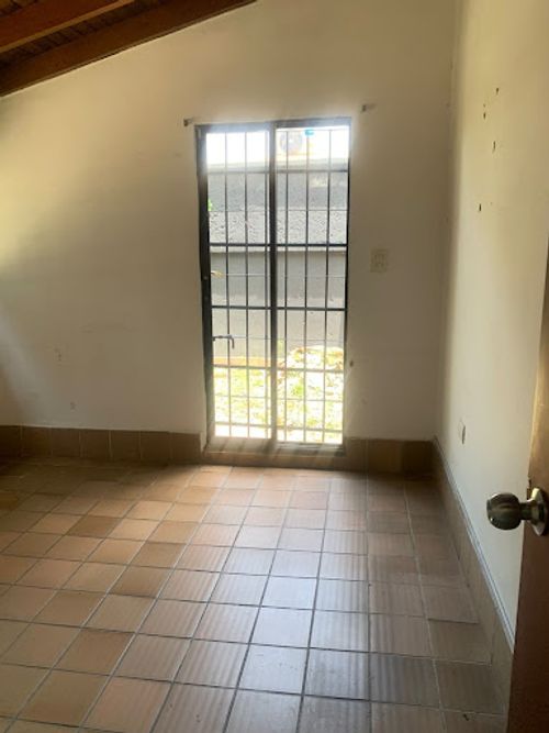 Casa de 3 alcobas en venta en La Aguacatala, Medellín, 590 m² · foto 24 de 24
