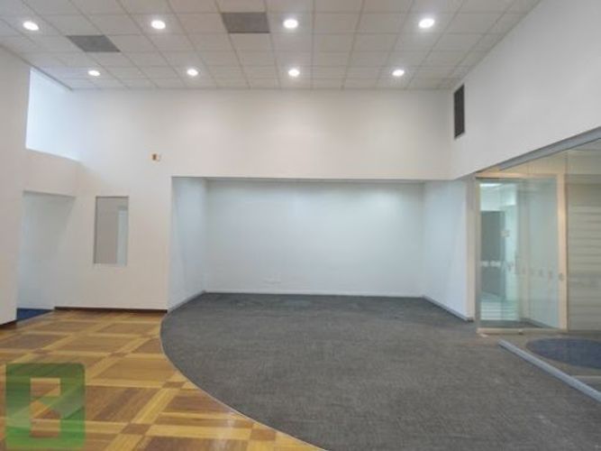 Local en arriendo en La Candelaria, Medellín, 794 m² · foto 9 de 24