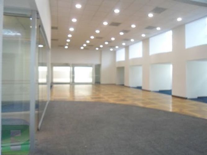 Local en arriendo en La Candelaria, Medellín, 794 m² · foto 11 de 24