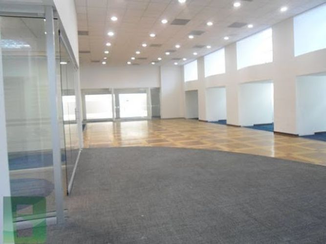 Local en arriendo en La Candelaria, Medellín, 794 m² · foto 12 de 24