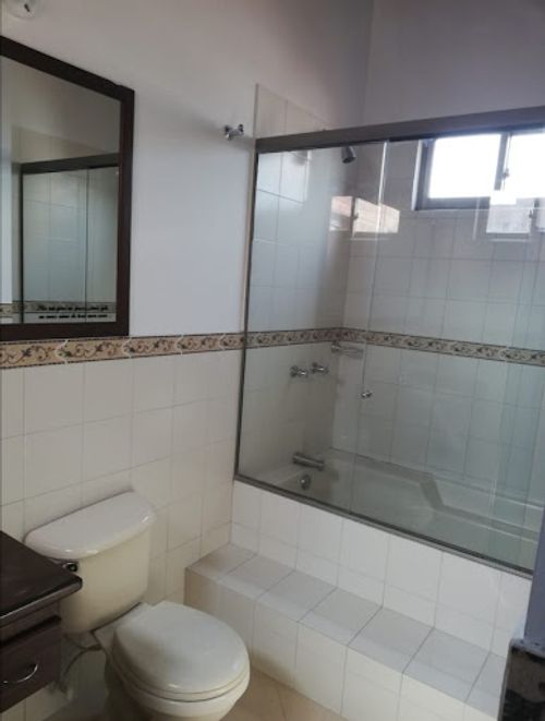 Apartamento de 4 alcobas en venta en Calle Larga, Sabaneta, 239 m² · foto 6 de 13