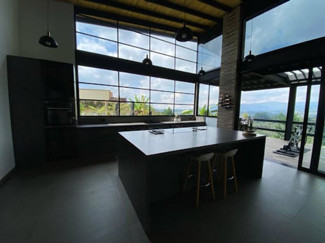 Casa de 5 alcobas en arriendo en Lejos Del Nido, El Retiro, 530 m² · foto 5 de 13