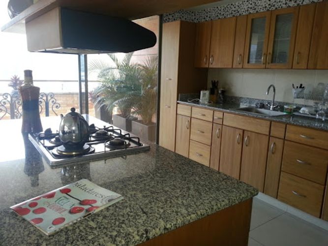Apartamento de 4 alcobas en venta en Aves Maria, Sabaneta, 328 m² · foto 2 de 23