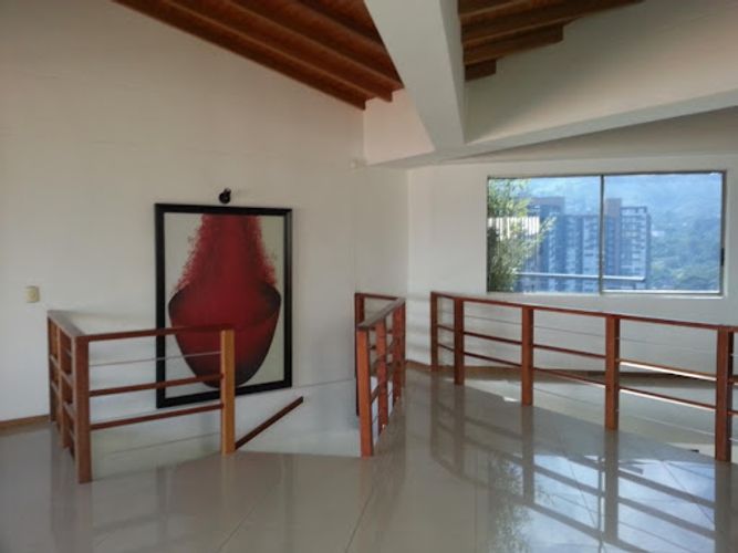 Apartamento de 4 alcobas en venta en Aves Maria, Sabaneta, 328 m² · foto 13 de 23