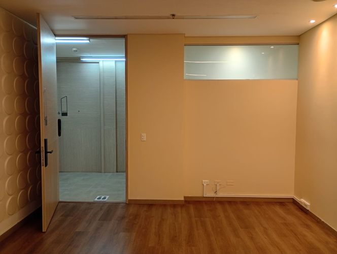Oficina en arriendo en El Poblado, Medellín, 50 m² · foto 2 de 15