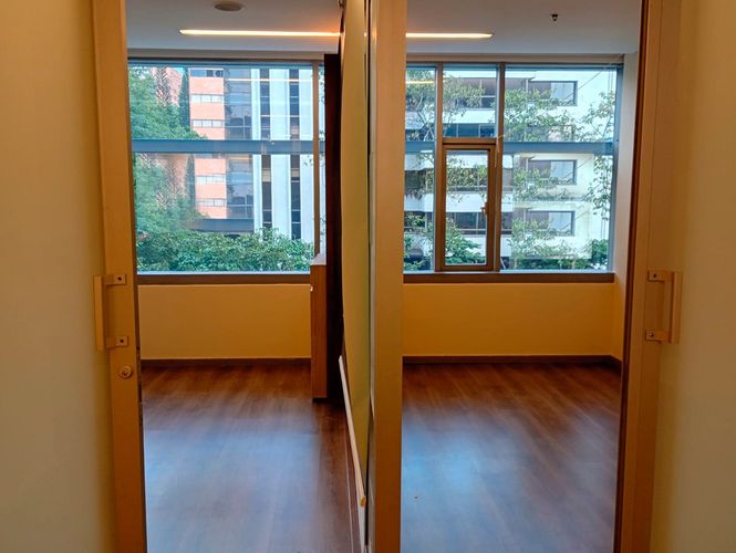 Oficina en arriendo en El Poblado, Medellín, 50 m² · foto 14 de 15