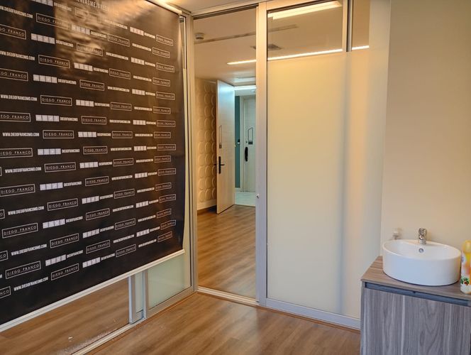 Oficina en arriendo en El Poblado, Medellín, 50 m² · foto 4 de 15