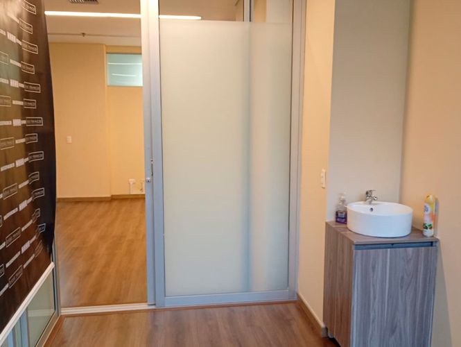 Oficina en arriendo en El Poblado, Medellín, 50 m² · foto 10 de 15