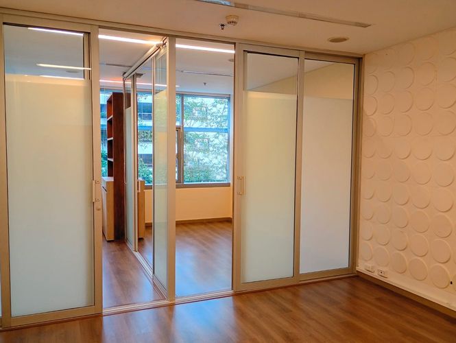 Oficina en arriendo en El Poblado, Medellín, 50 m² · foto 12 de 15