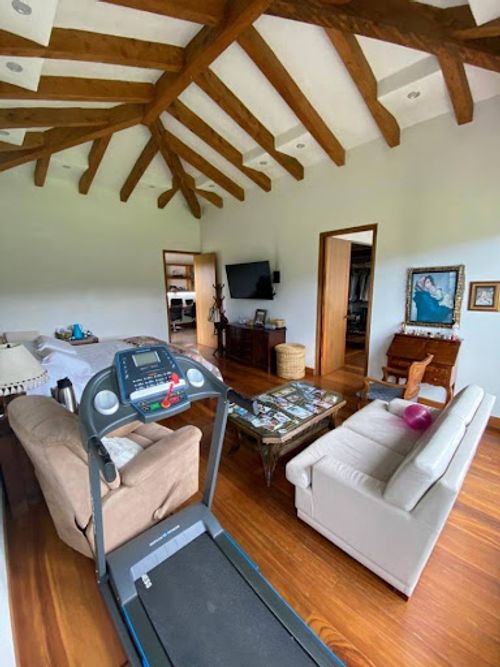 Casa de 3 alcobas en venta en El Bejuco, La Ceja, 375 m² · foto 11 de 12