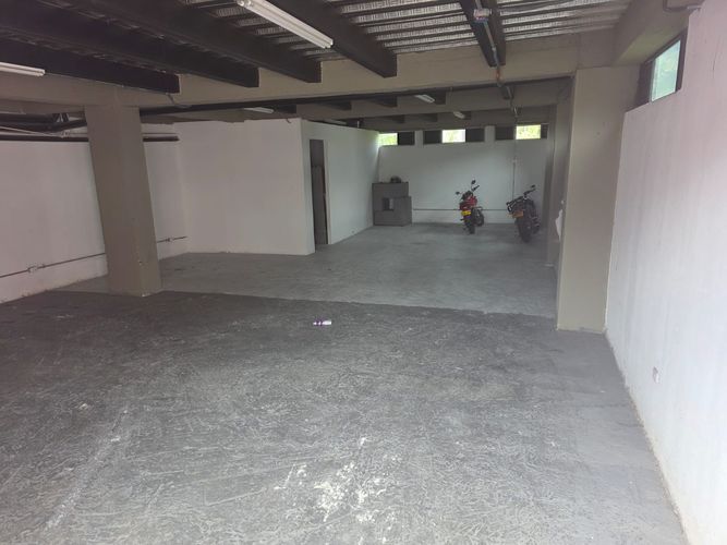 Casa de 4 alcobas en arriendo en Aeropuerto, Pereira, 402 m² · foto 3 de 17