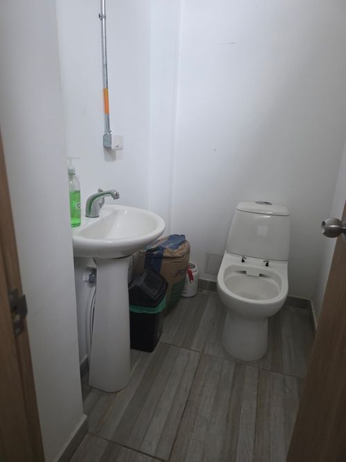 Casa de 4 alcobas en arriendo en Aeropuerto, Pereira, 402 m² · foto 14 de 17