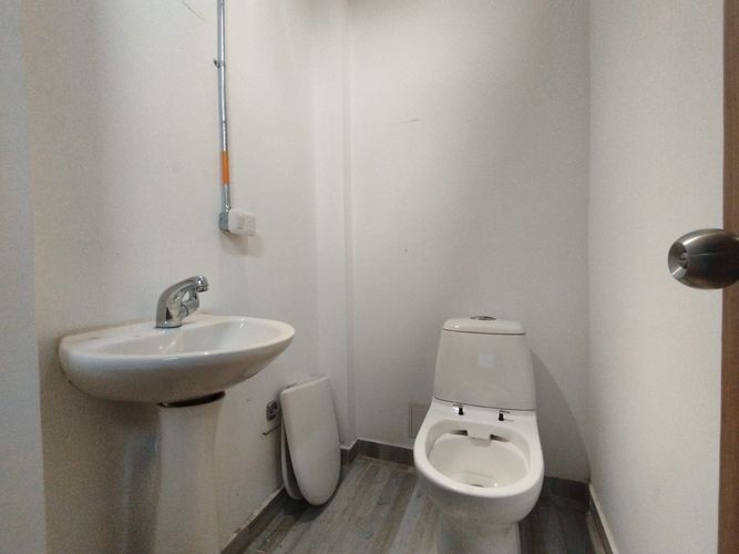 Casa de 4 alcobas en arriendo en Aeropuerto, Pereira, 402 m² · foto 12 de 17