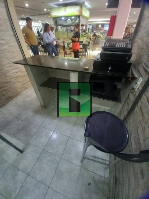 Local en arriendo en La Candelaria, Medellín, 15 m² · foto 3 de 8