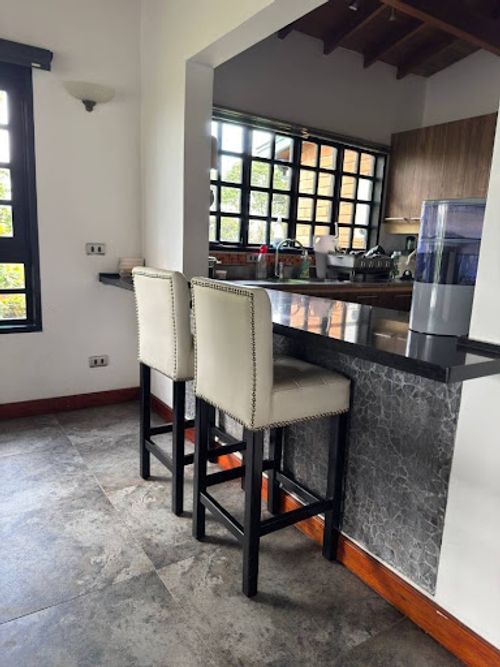 Casa de 4 alcobas en arriendo en La Clara, Guarne, 320 m² · foto 6 de 24