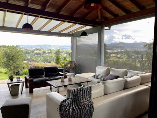 Casa de 4 alcobas en arriendo en La Clara, Guarne, 320 m² · foto 9 de 24