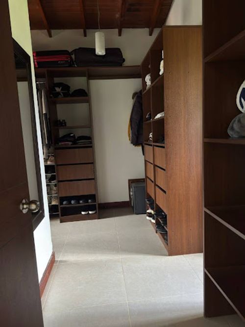 Casa de 4 alcobas en arriendo en La Clara, Guarne, 320 m² · foto 12 de 24
