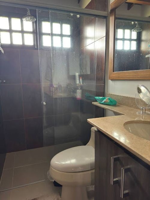 Casa de 4 alcobas en arriendo en La Clara, Guarne, 320 m² · foto 17 de 24