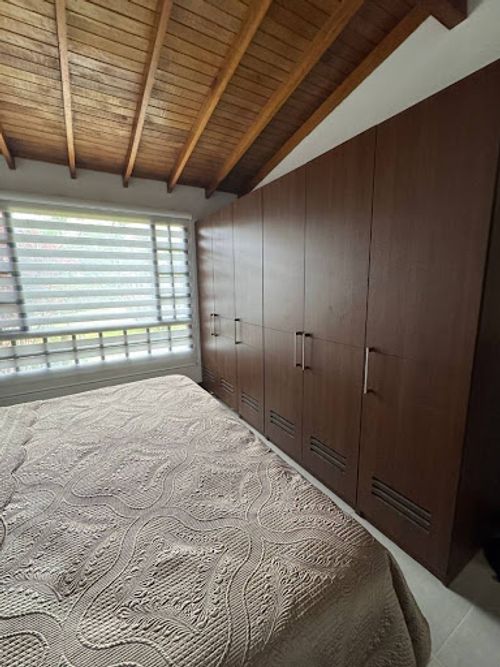 Casa de 4 alcobas en arriendo en La Clara, Guarne, 320 m² · foto 18 de 24