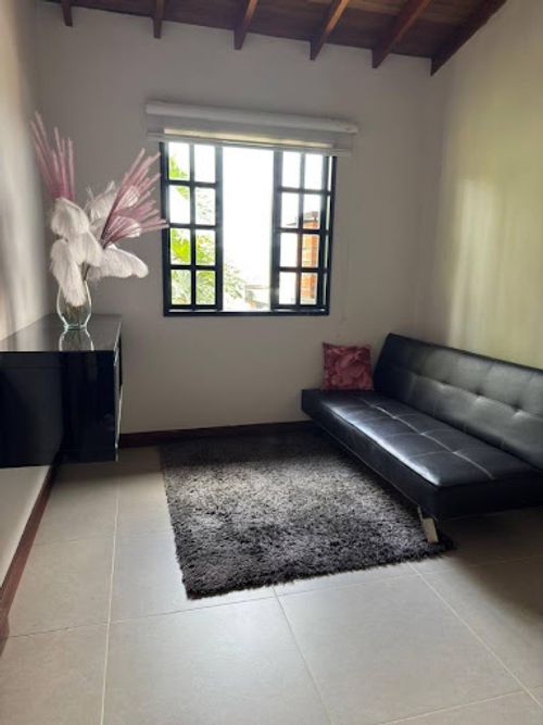 Casa de 4 alcobas en arriendo en La Clara, Guarne, 320 m² · foto 20 de 24