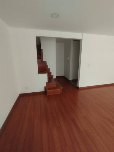 Casa en venta en Villas De Aranjuez, Bogotá · foto 7 de 24