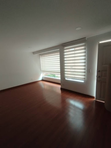 Casa en venta en Villas De Aranjuez, Bogotá · foto 8 de 24