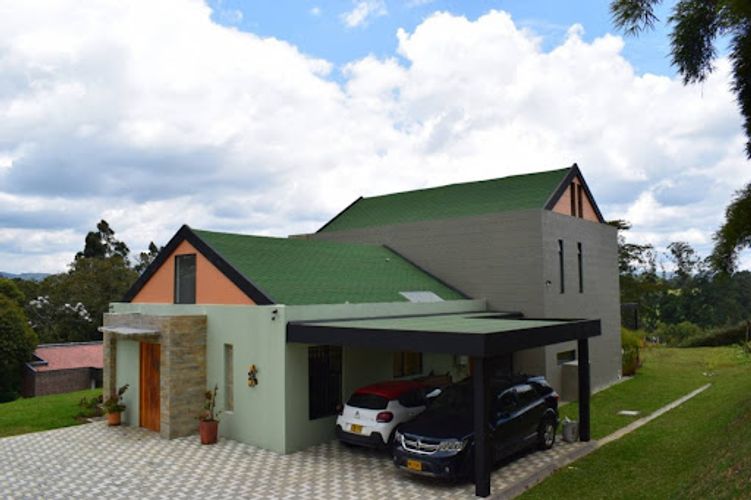 Casa de 3 alcobas en venta en Quirama, El Carmen de Viboral, 300 m² · foto 2 de 24