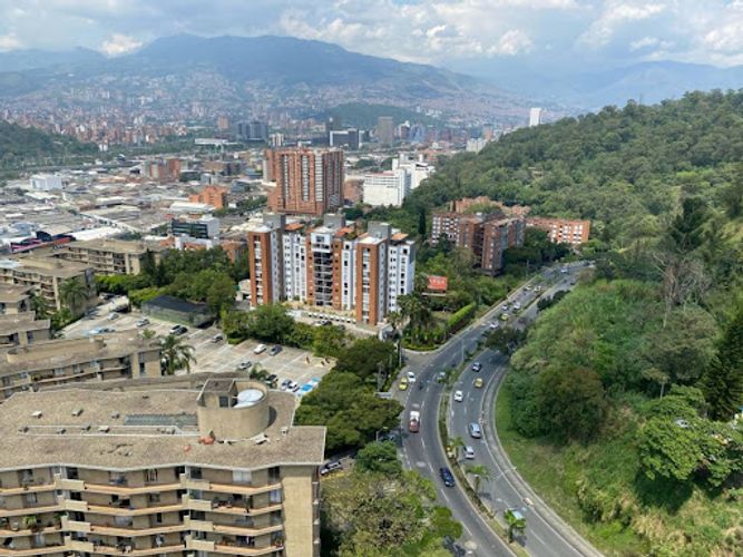 Apartamento de 3 alcobas en arriendo en Las Palmas, Medellín, 100 m² · foto 23 de 24
